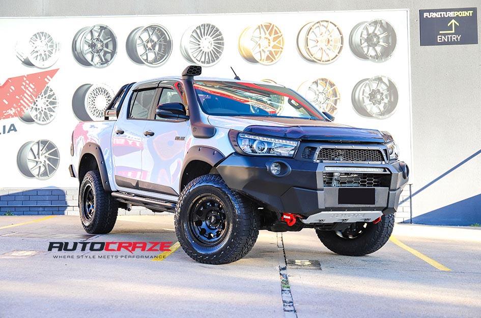 TOYOTA HILUX N80 4WD MO990 ROTARY GLOSS BLACK